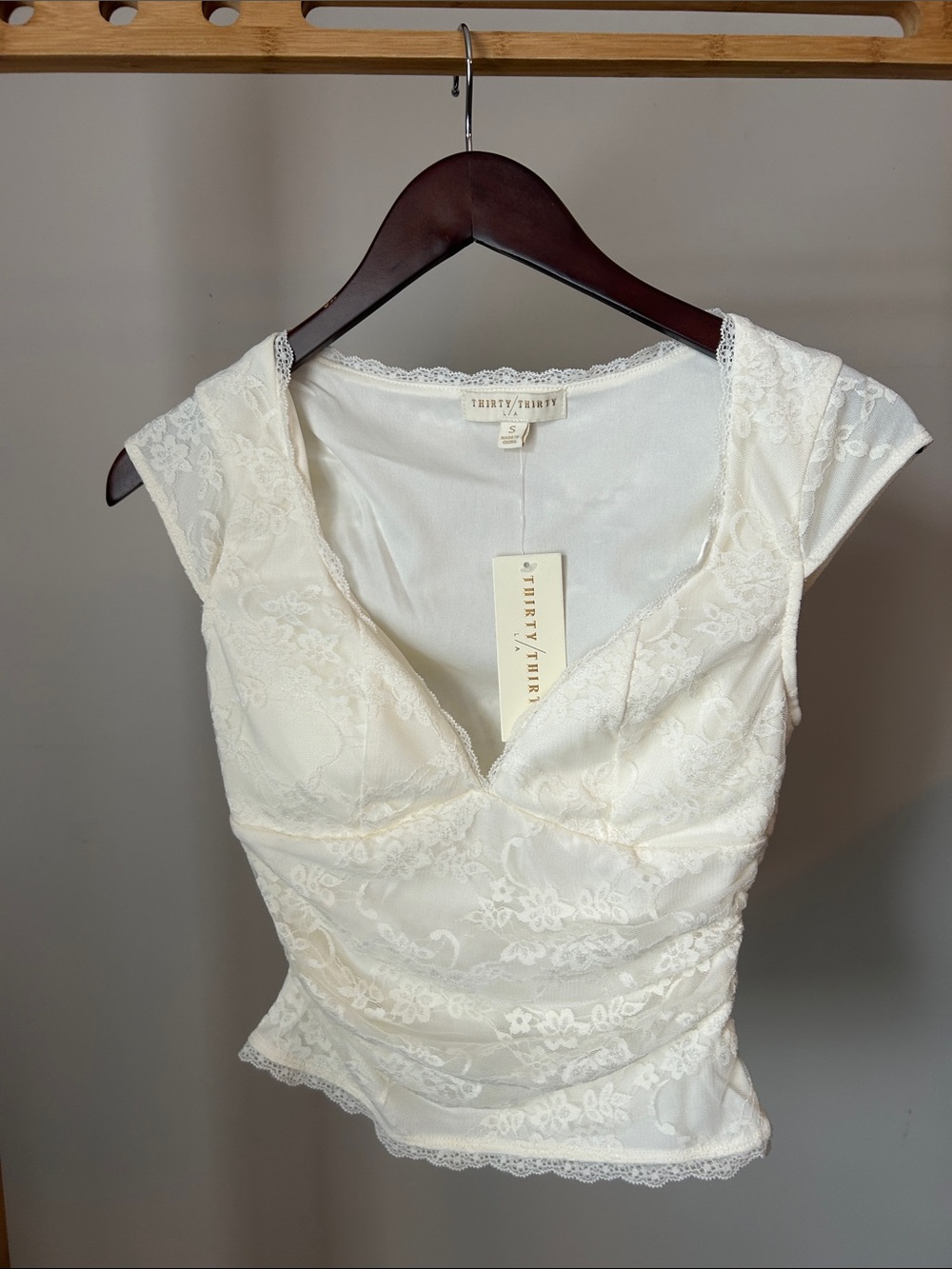 Thirty/Thirty Ivory Lace V-Neck Cap-Sleeve Camisole